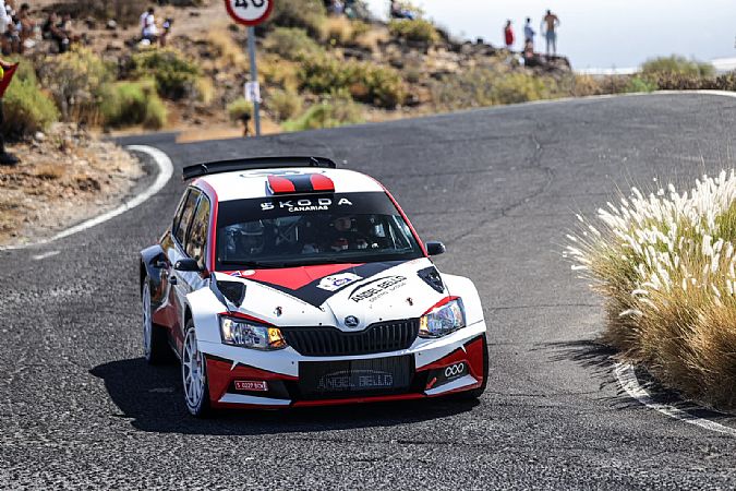 ÁNGEL BELLO Y MIGUEL REVERÓN, LOS MÁS RÁPIDOS EN LA CATEDRAL DEL AUTOMOVILISMO